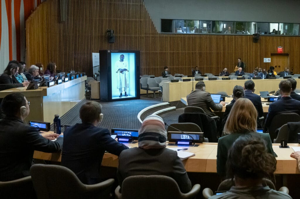 CES 2024: Yapay Zeka Teknolojisinde Son Trendler CES 2024 holoboxun tanıtılması